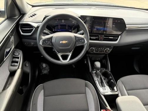 Sterling Gray Metallic 2026 Chevrolet Trailblazer LT