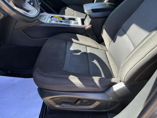 Carbonized Gray Metallic 2024 Ford Explorer XLT