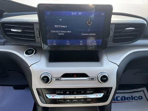 Carbonized Gray Metallic 2024 Ford Explorer XLT