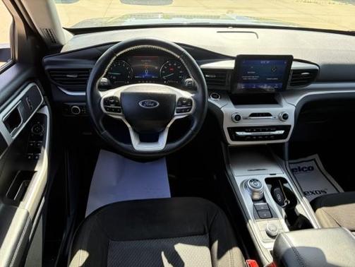 Carbonized Gray Metallic 2024 Ford Explorer XLT
