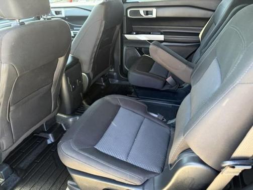 Carbonized Gray Metallic 2024 Ford Explorer XLT