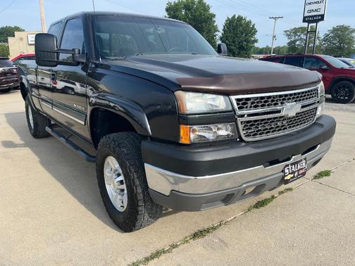 2005 Chevrolet Silverado 2500 LS H/D Extended Cab