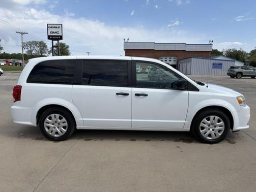 White Knuckle Clearcoat 2020 Dodge Grand Caravan SE