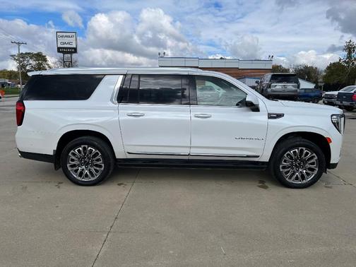 2023 GMC Yukon XL Denali Ultimate