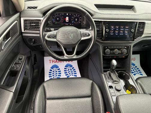 Deep Black Pearl Effect 2021 Volkswagen Atlas 3.6L SEL