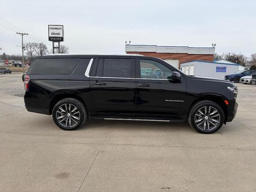 2021 Chevrolet Suburban LT