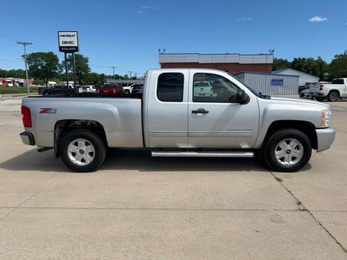 Sheer Silver Metallic 2011 Chevrolet Silverado 1500 LT