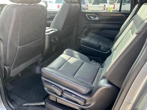 2022 Chevrolet Suburban High Country
