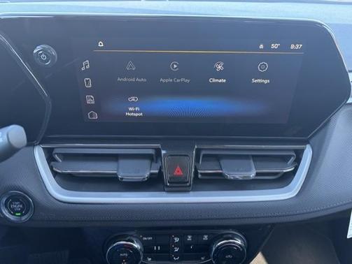 Summit White 2026 Chevrolet Trailblazer LT