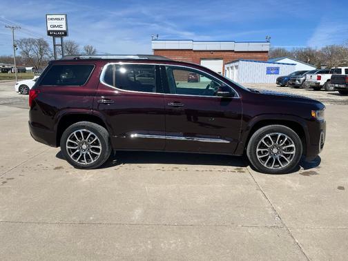 2020 GMC Acadia Denali