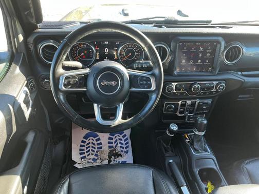 2020 Jeep Wrangler Unlimited Sahara Altitude