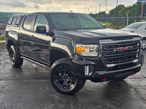 2022 GMC Canyon AT4 w/Leather