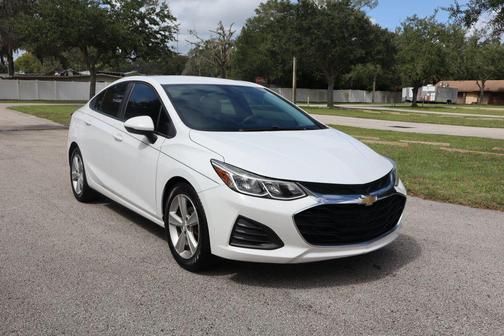 2019 Chevrolet Cruze LS