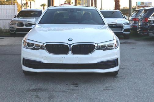 2020 BMW 530e xDrive iPerformance