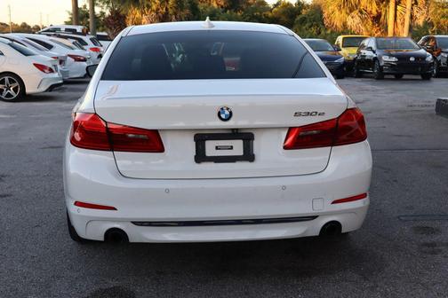 2020 BMW 530e xDrive iPerformance