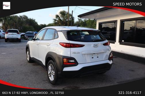 Chalk White 2019 Hyundai KONA SE