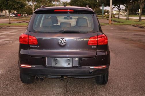 2016 Volkswagen Tiguan S