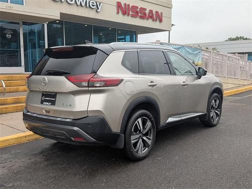 2022 Nissan Rogue SL
