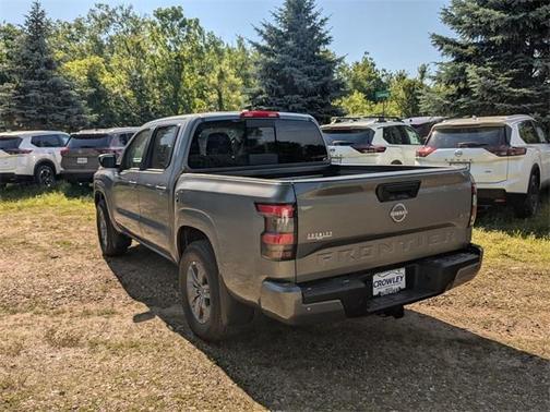 2025 Nissan Frontier SV