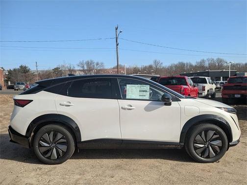 2025 Nissan ARIYA ENGAGE