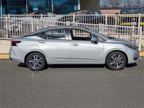 2025 Nissan Versa 1.6 SV