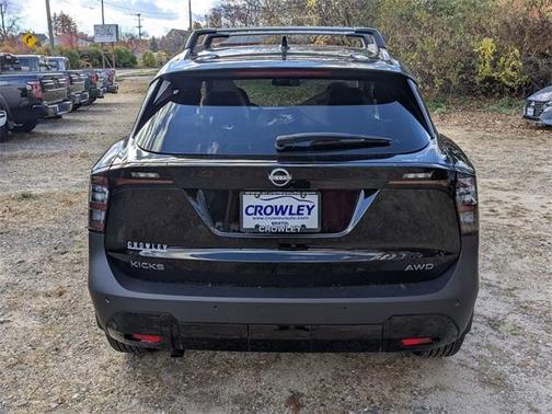 2026 Nissan Kicks SV