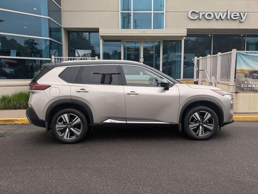 2022 Nissan Rogue SL