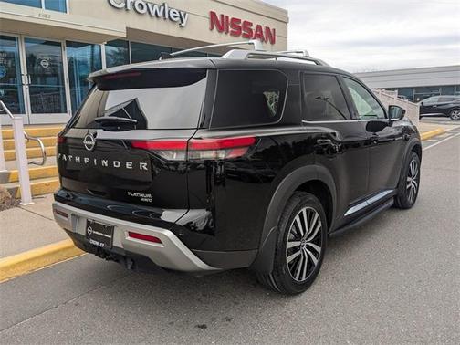 2023 Nissan Pathfinder Platinum