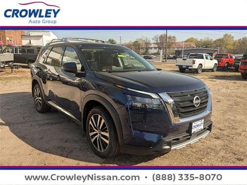 2025 Nissan Pathfinder Platinum