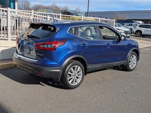2022 Nissan Rogue Sport SV