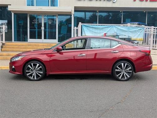 2022 Nissan Altima 2.5 Platinum
