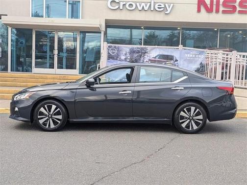 2022 Nissan Altima 2.5 SV