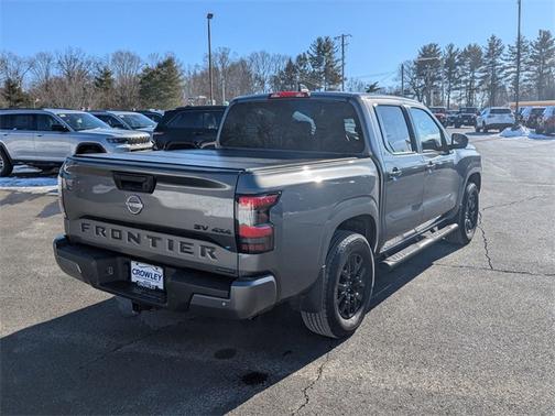 2023 Nissan Frontier SV