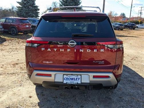2025 Nissan Pathfinder Platinum