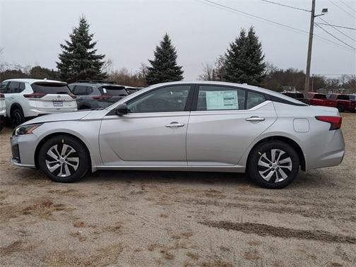 2025 Nissan Altima S