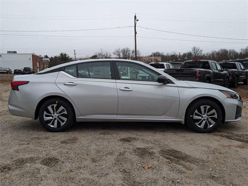 2025 Nissan Altima S