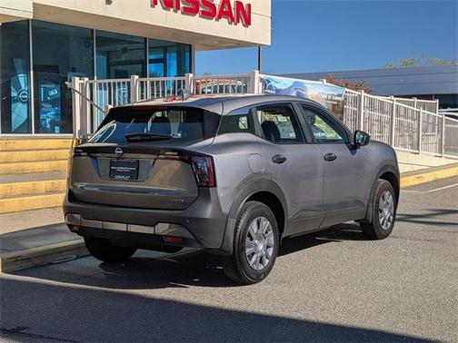 2025 Nissan Kicks S