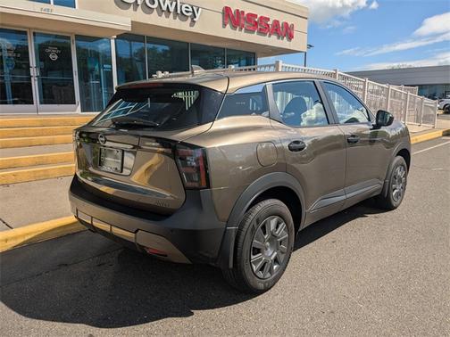 2025 Nissan Kicks S