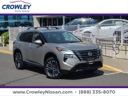 Champagne Silve 2025 Nissan Rogue Platinum