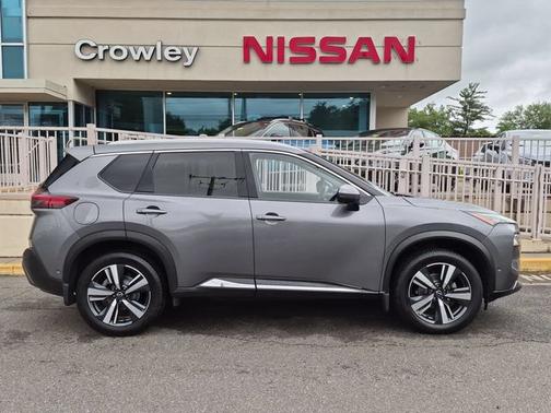 Gun Metallic 2023 Nissan Rogue SL