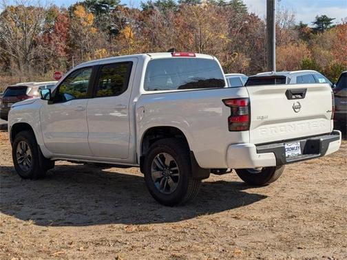 2025 Nissan Frontier SV