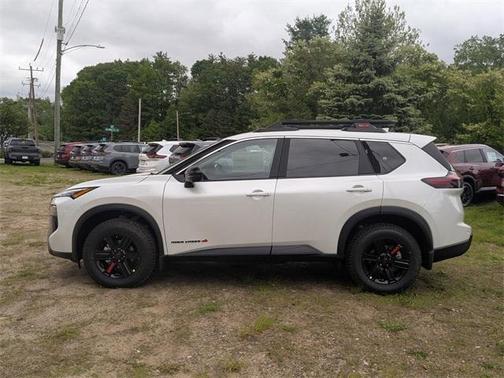 2025 Nissan Rogue Rock Creek