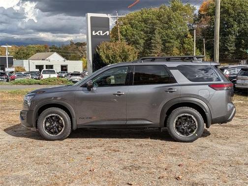 2025 Nissan Pathfinder Rock Creek