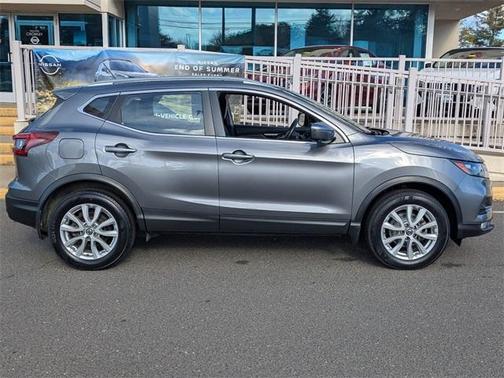 2022 Nissan Rogue Sport SV