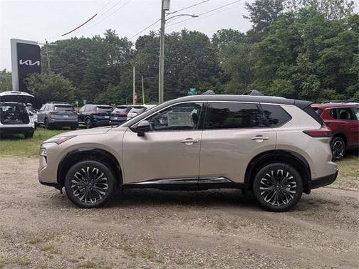 2025 Nissan Rogue Platinum