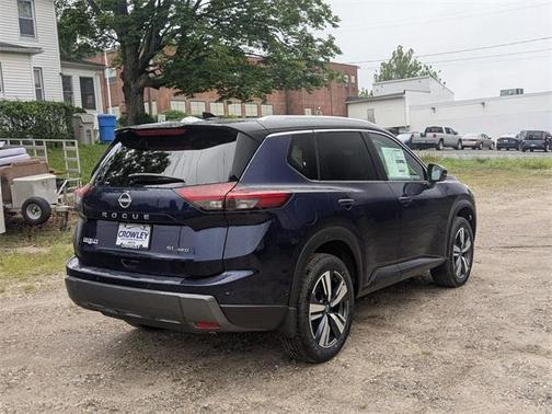 2025 Nissan Rogue SL