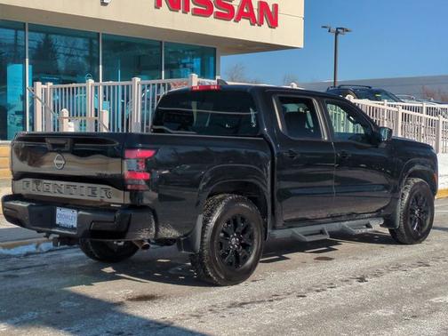 2023 Nissan Frontier SV