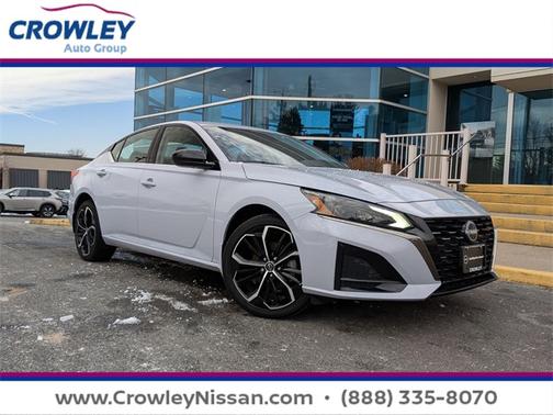 2025 Nissan Altima SR