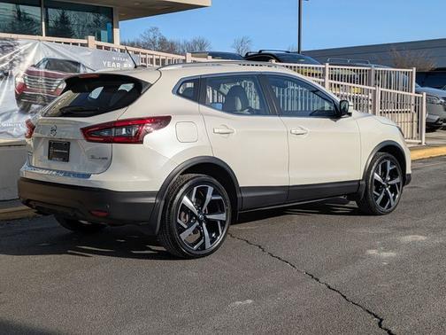 2022 Nissan Rogue Sport SL
