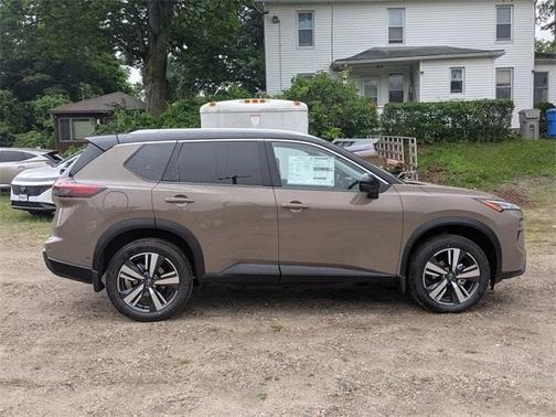 2025 Nissan Rogue SL